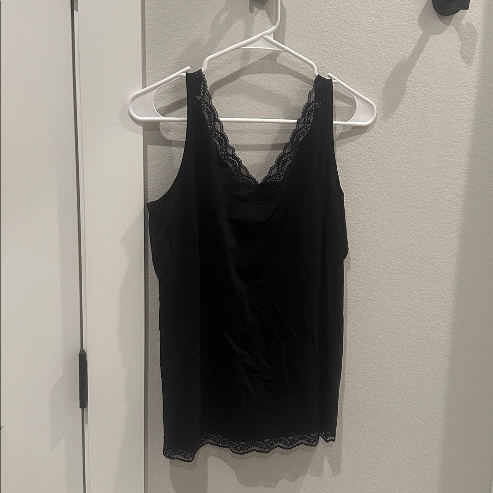 EUC Vanity Fair Brand Solid Black Lace Accent Trim Top Tank Top Size L Large